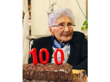 Maria Vicens Vanrell, de Ca s’Artanenc Va complir 100 anys dia 31 de desembre del 2021. Va morir el 22 de gener del 2022